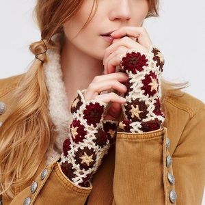 Free People Lillian Crochet Glove